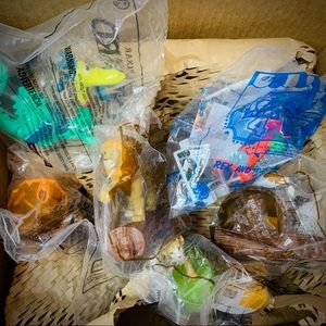 6 Happy Meal Toys: Onward, Lion King, Toy Story 🆕